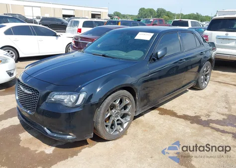 2017 Chrysler 300 300S из США, поврежденный, VIN 2C3CCABG1HH516285